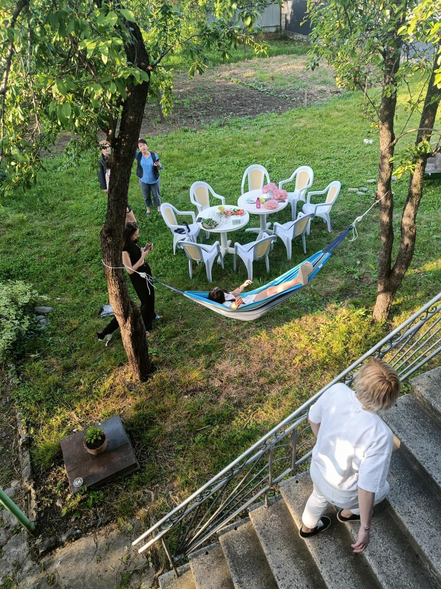 Gvirilas Sakhli Guest House Khashuri Extérieur photo