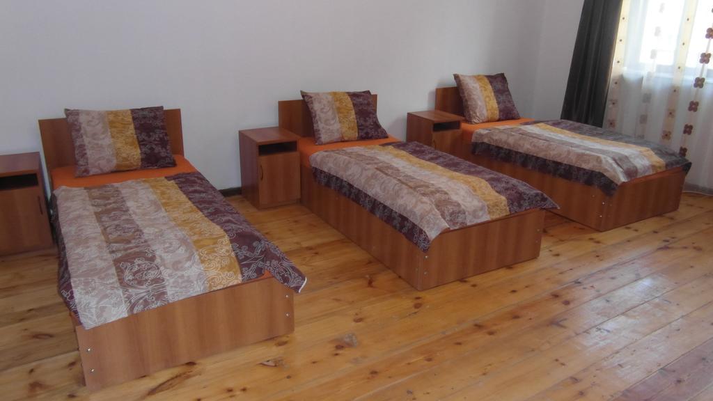 Gvirilas Sakhli Guest House Khashuri Chambre photo